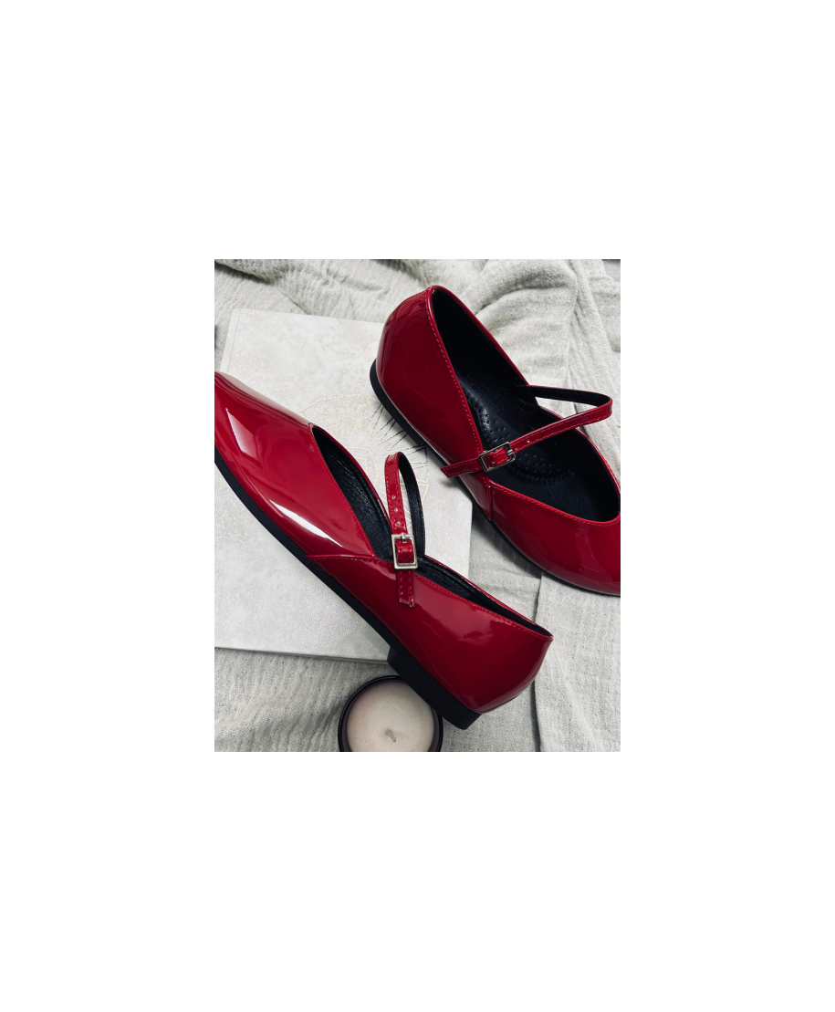 Ballerines rouges vernies